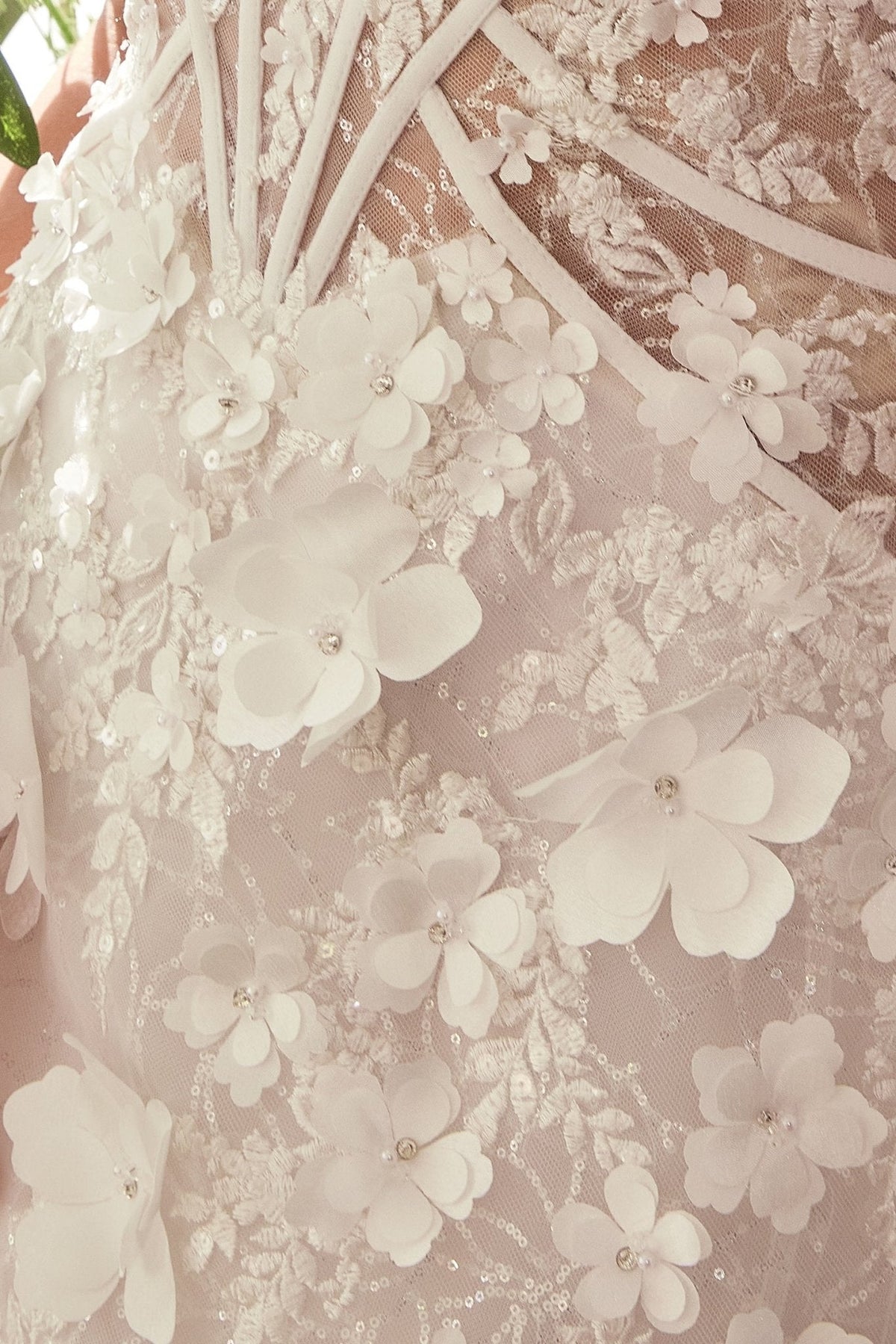 Noa wedding dress in Off White, view 4