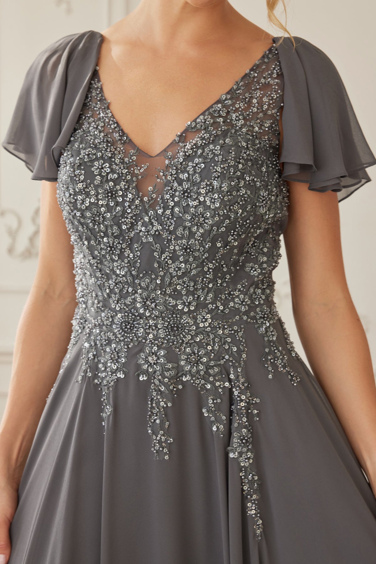 Noeline evening dress in Charcoal