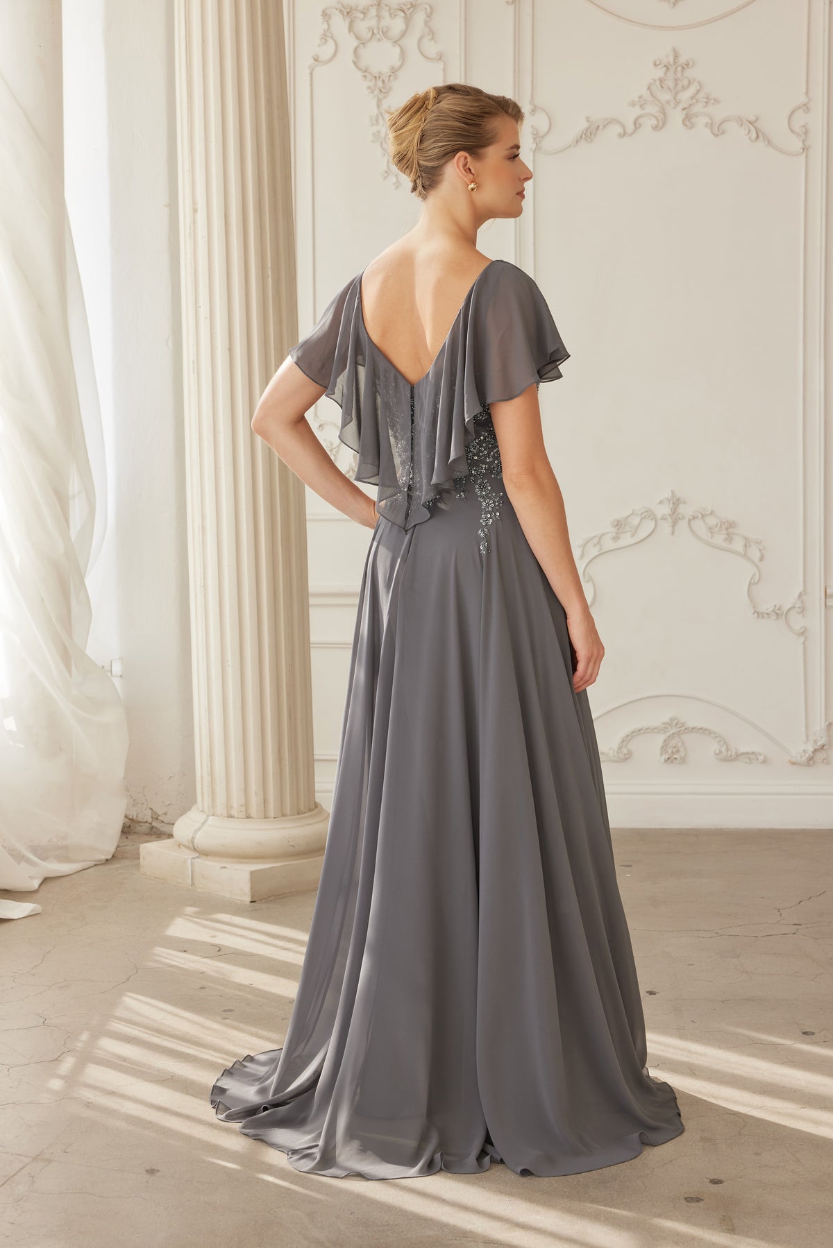 Noeline evening dress in Charcoal