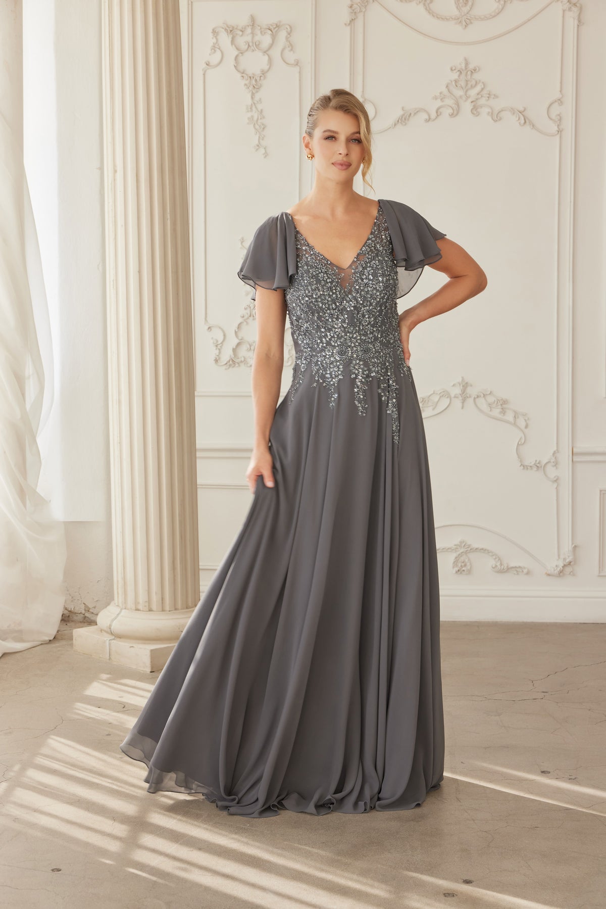 Noeline evening dress in Charcoal