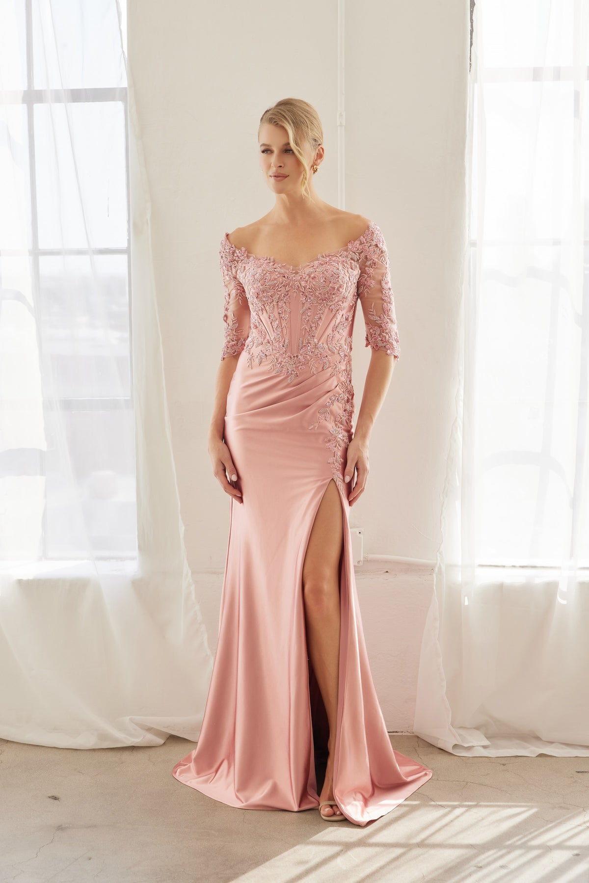 Paolina evening dress in Rosegold