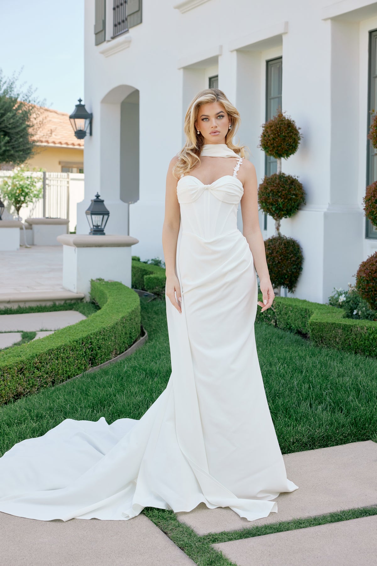 Serenella wedding dress in Ivory