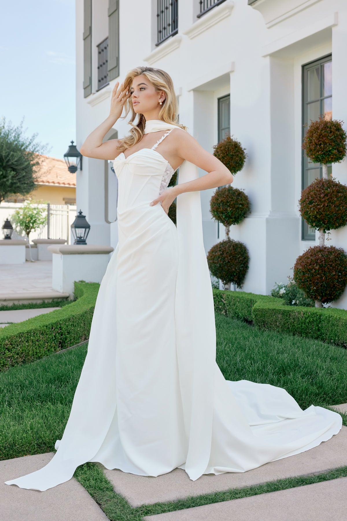 Serenella wedding dress in Ivory