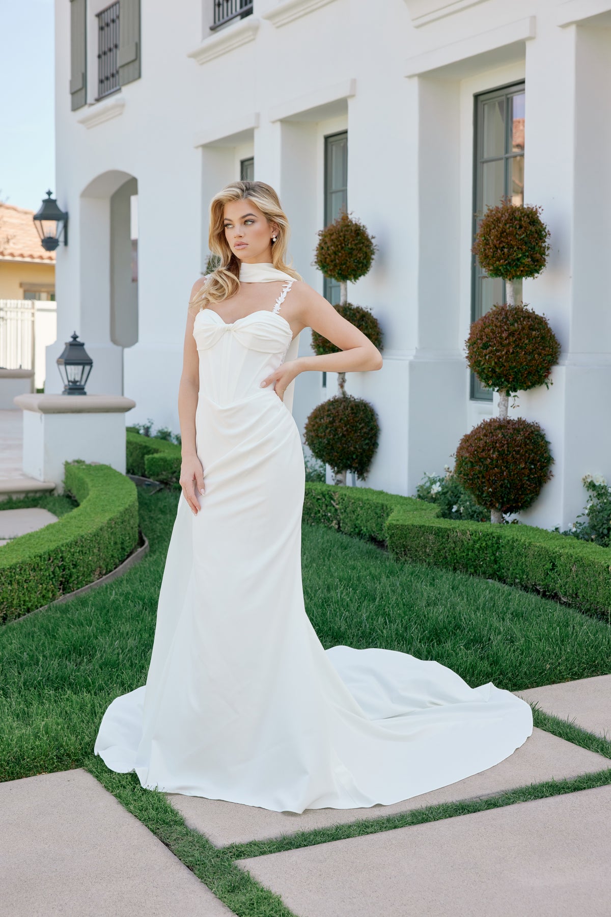 Serenella wedding dress in Ivory