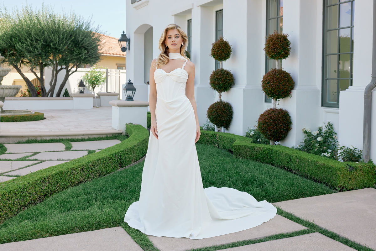 Serenella wedding dress in Ivory
