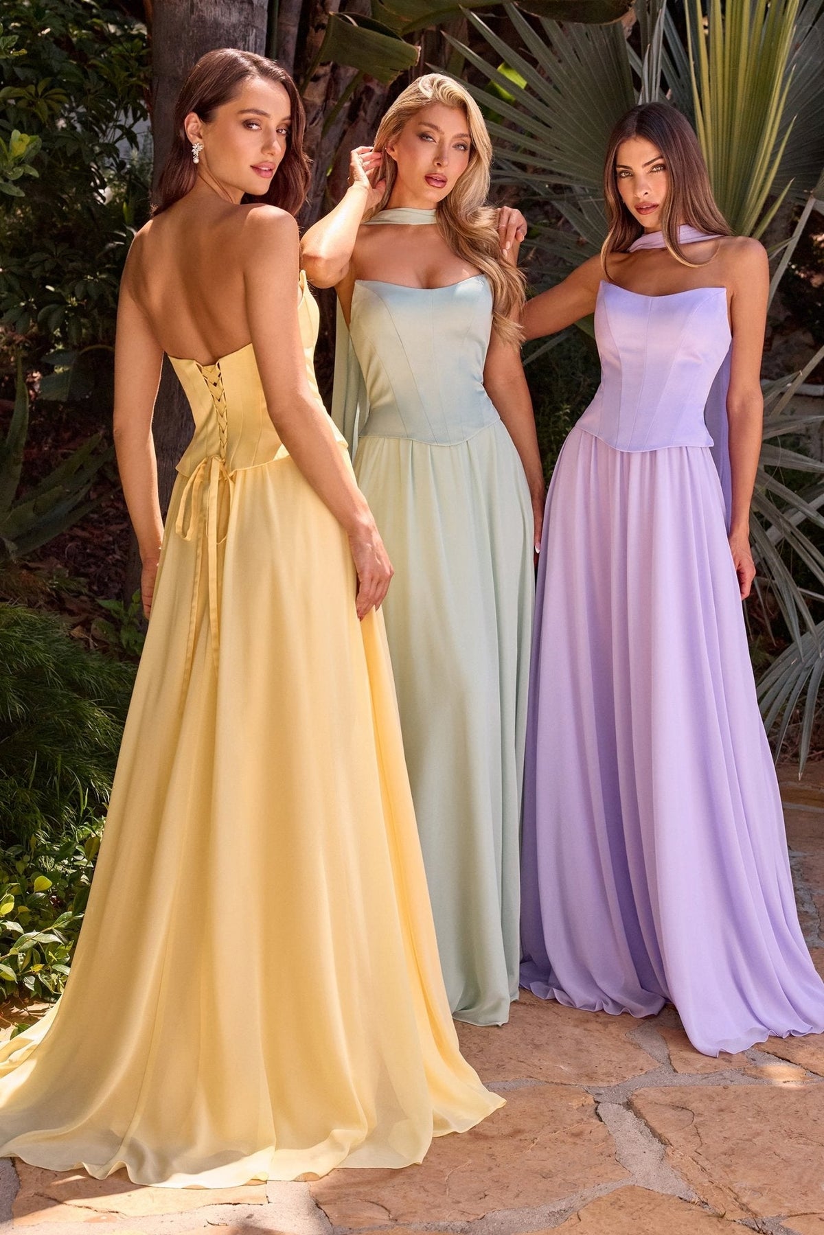 Solenne dress — group view